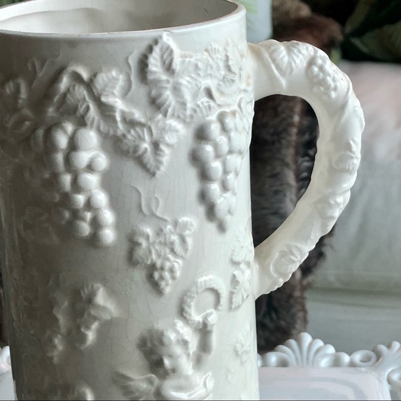 Vintage Lefton Renaissance Cherub Pitcher - Picture 2 of 7